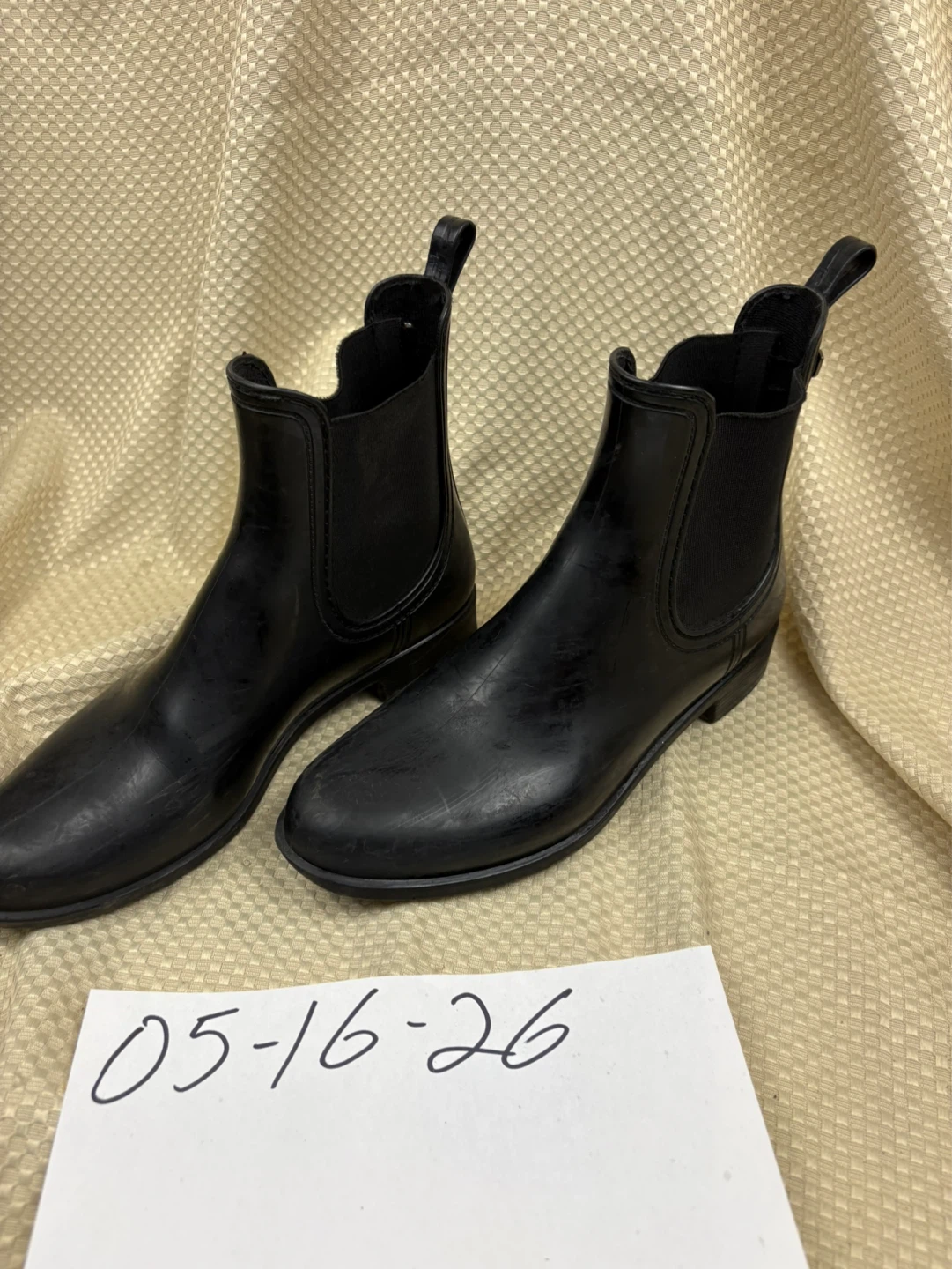 ALDO womens Brilasen Chelsea Ankle Rain Boot size 7 us 38 eu
