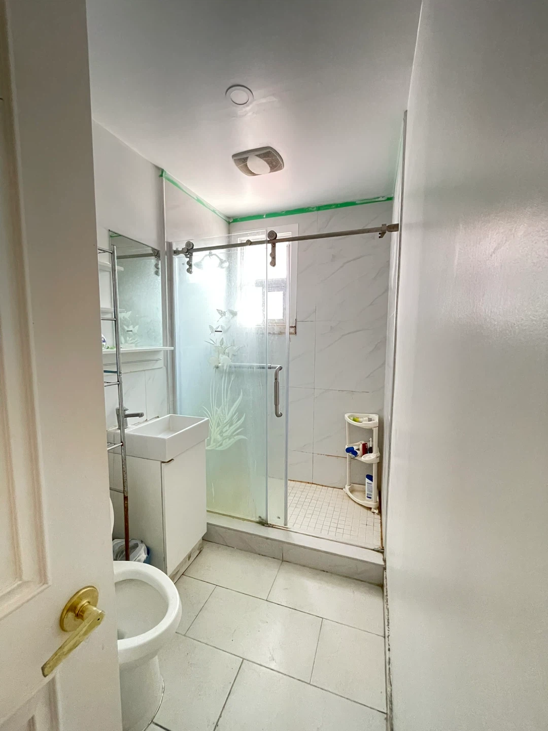 Very Strategic Private Room for Sublet! I PAY THE REST - photo 5