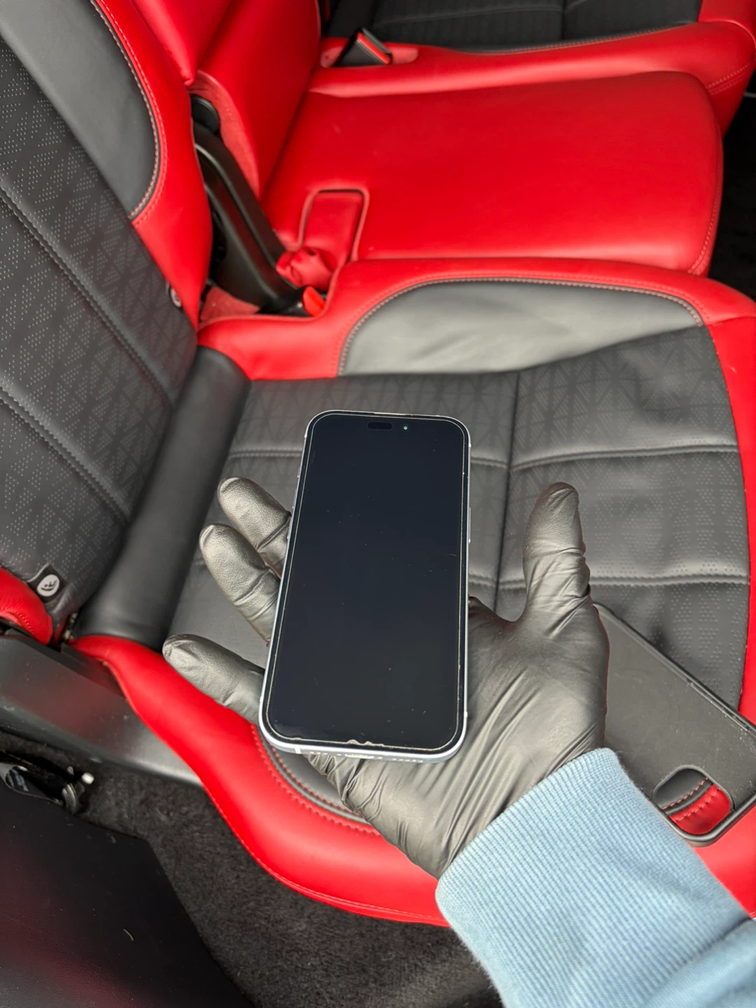 Apple iPhone 15 - photo 3