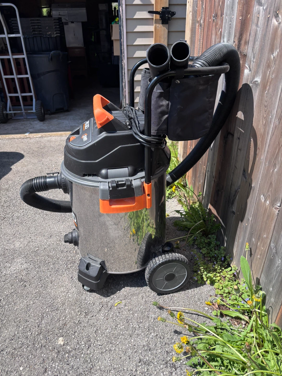 RIDGID 16 Gallon 6.5 Peak HP Wet Dry Shop Vac - photo 3