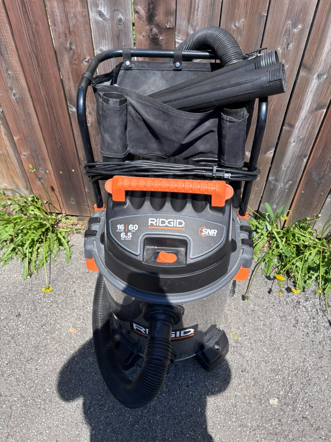 RIDGID 16 Gallon 6.5 Peak HP Wet Dry Shop Vac - photo 2