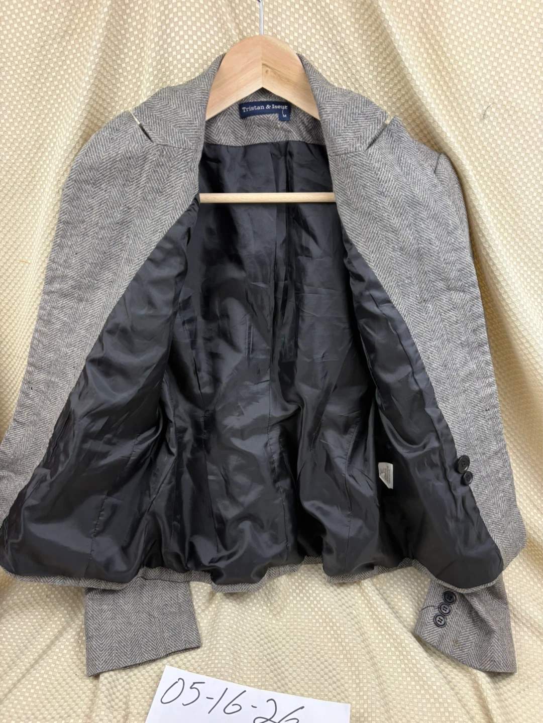 Tristan & Iseult Grey Herringbone Blazer - Size M - photo 4