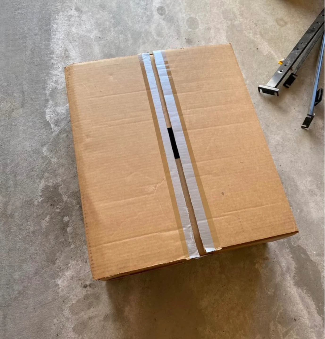 Moving cardboard boxes - photo 3