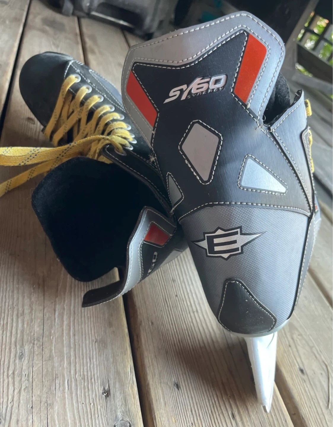 Easton SY60 Ice Skates Size 12.0 - photo 3