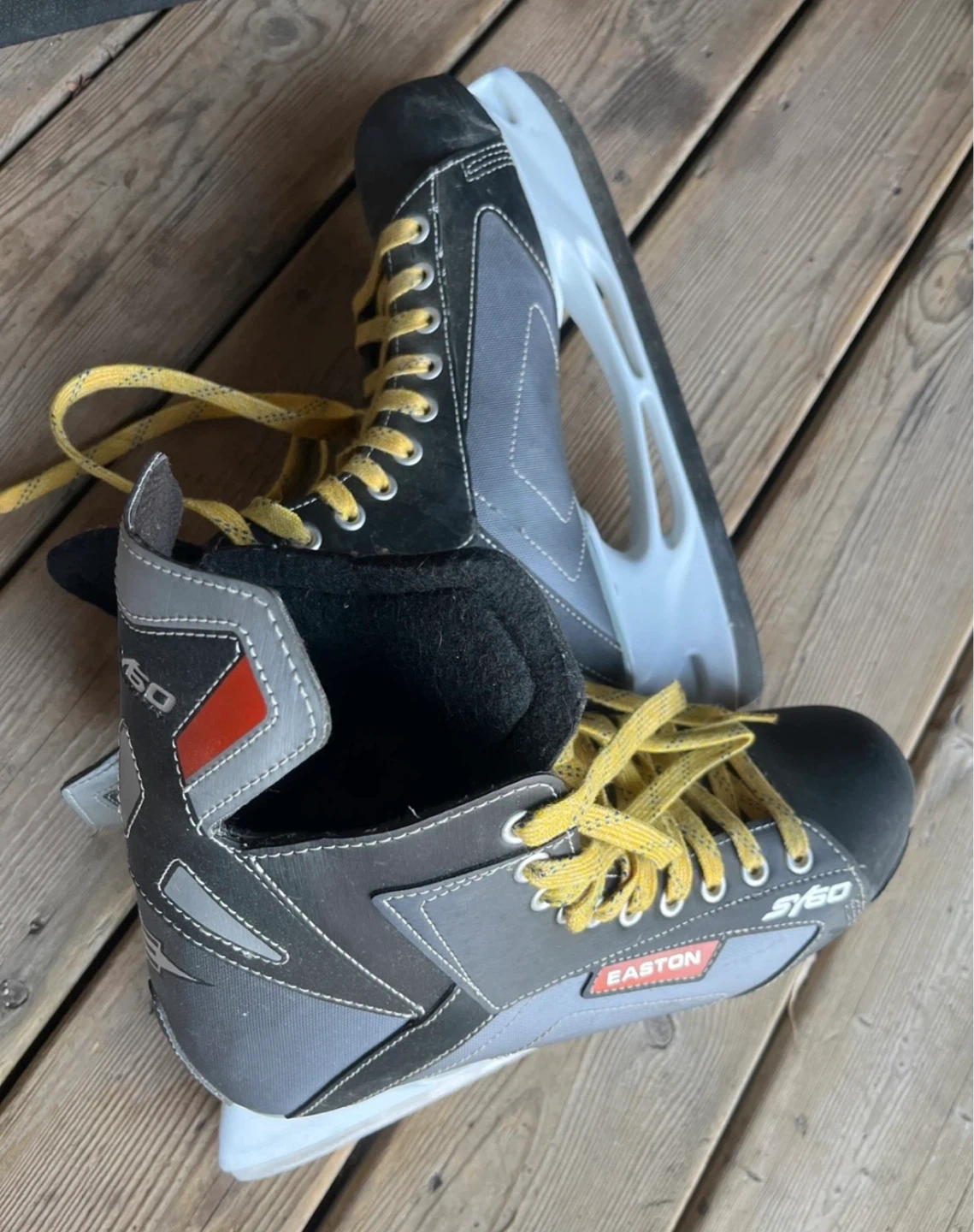 Easton SY60 Ice Skates Size 12.0 - photo 2
