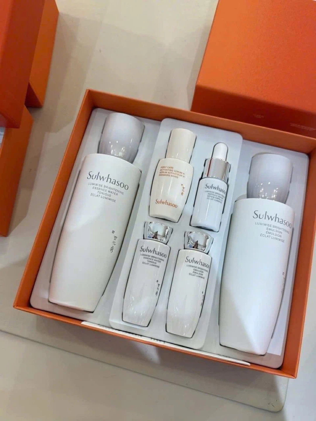 Sulwhasoo Lumière Brightening Skincare Set