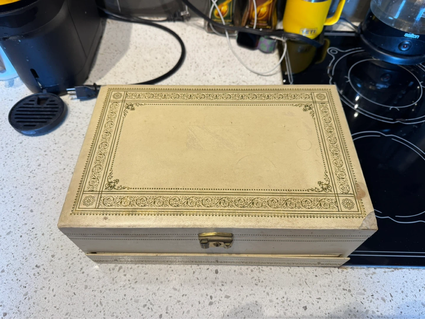 Vintage jewelry box