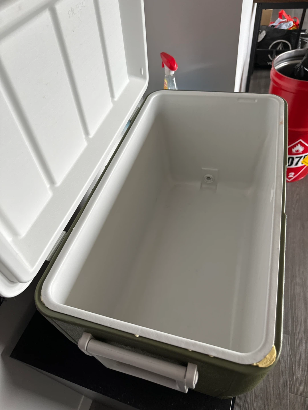 Coleman 70-Quart Chest Cooler - photo 2