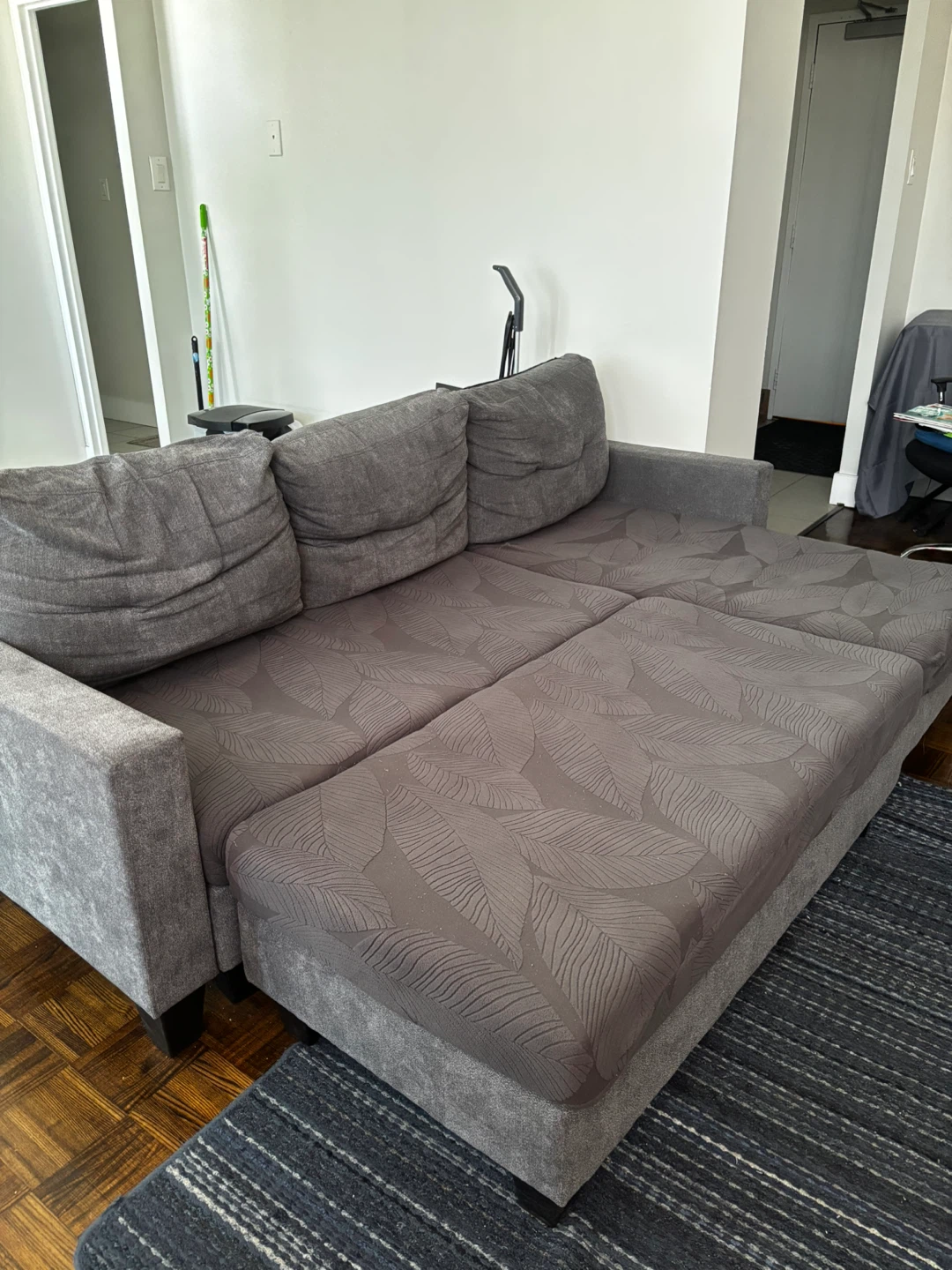 Grey Sectional Sofa with Movable Ottaman