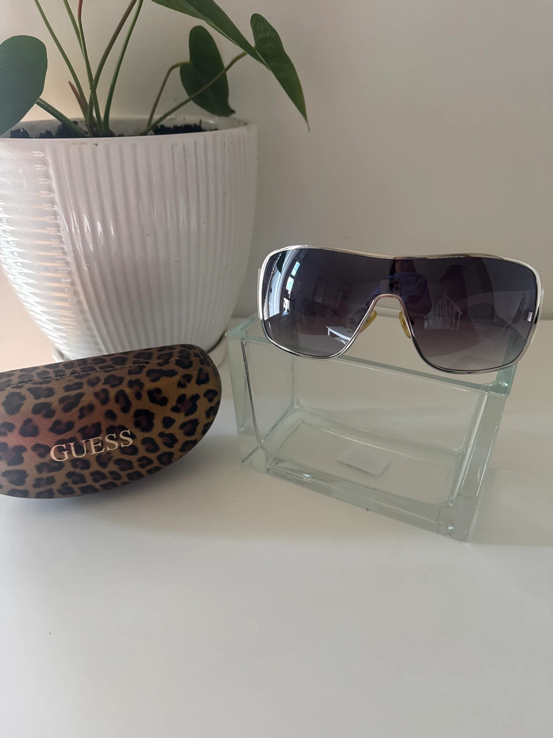 Guess Women's Sunglasses with Case