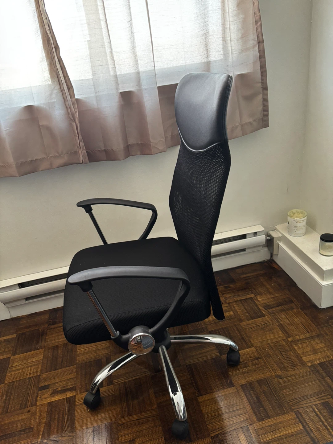 Black Mesh Office Chair