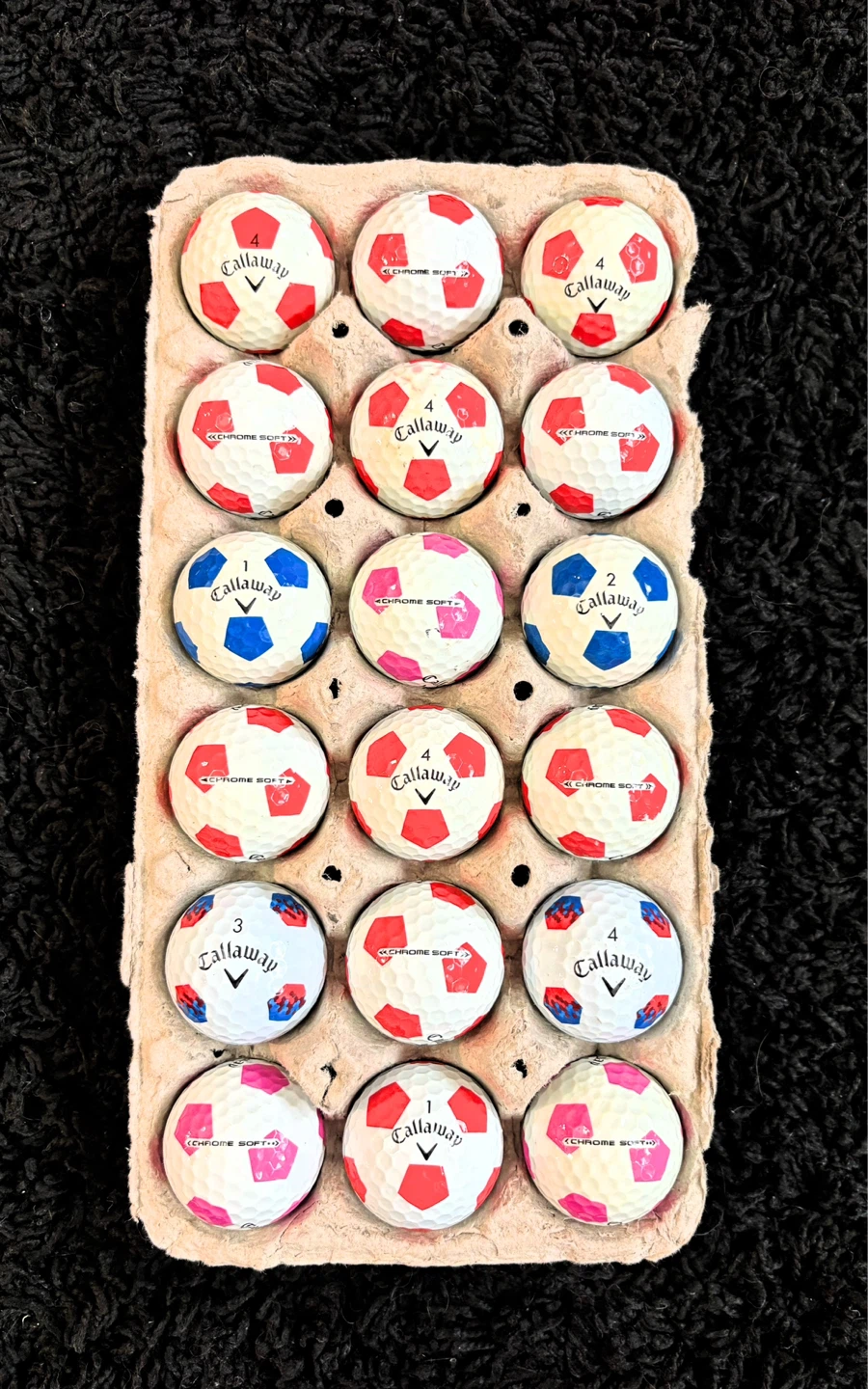 18 Callaway Truvis Chrome Soft Soccer Golf Balls - photo 2