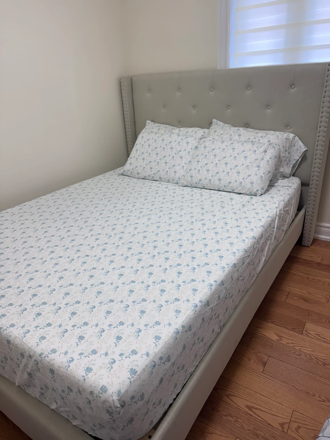 Audrey 3-Piece Queen Bed - Beige - photo 3