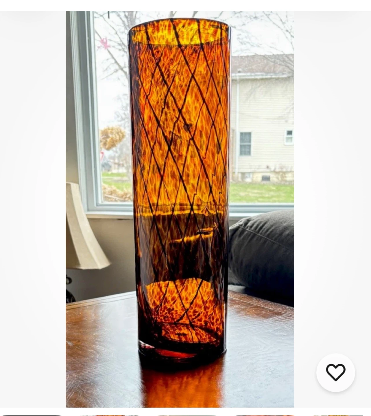 Trump home collection. 2008 Beautiful Glass Vase