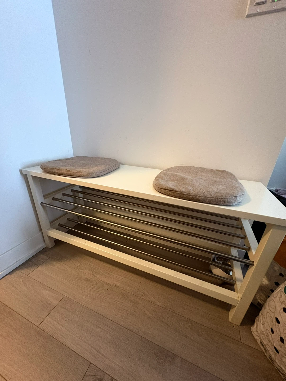 White Entryway Bench with 2 Cushions and Shoe Rack - photo 3