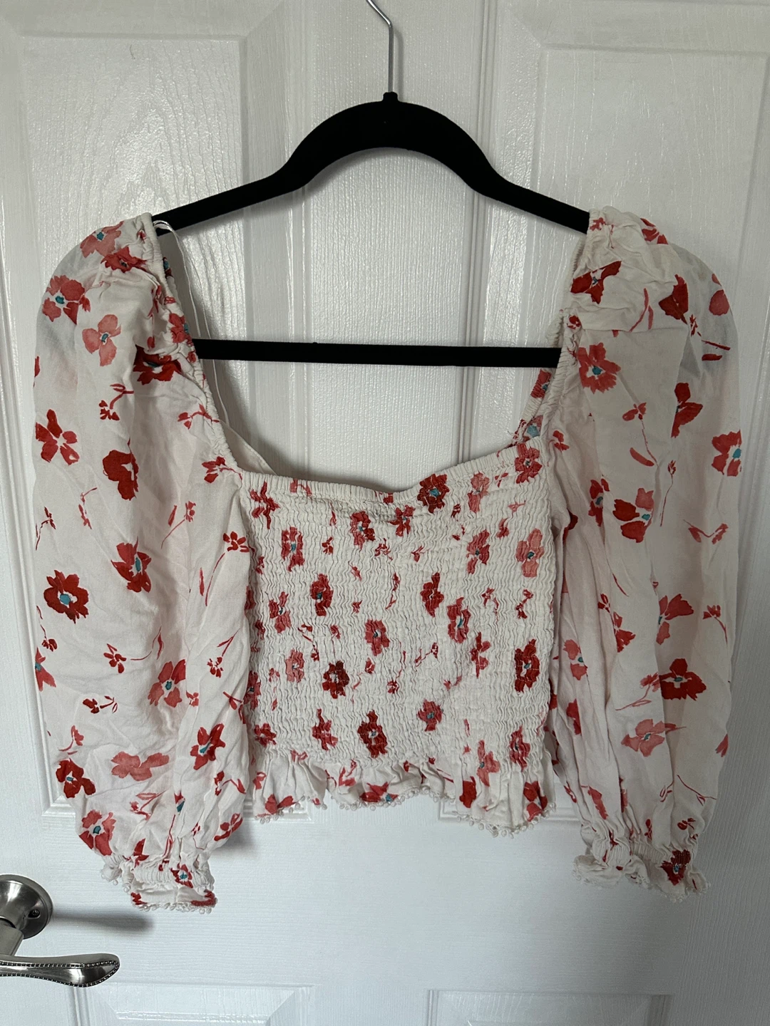 Zara Women's White Floral Smocked Puff Sleeve Top - Size Medium - photo 4