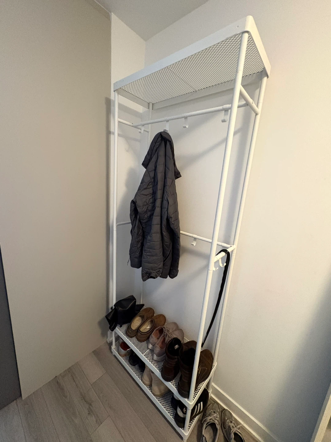 White Metal Garment Rack with Shoe Shelves - photo 2