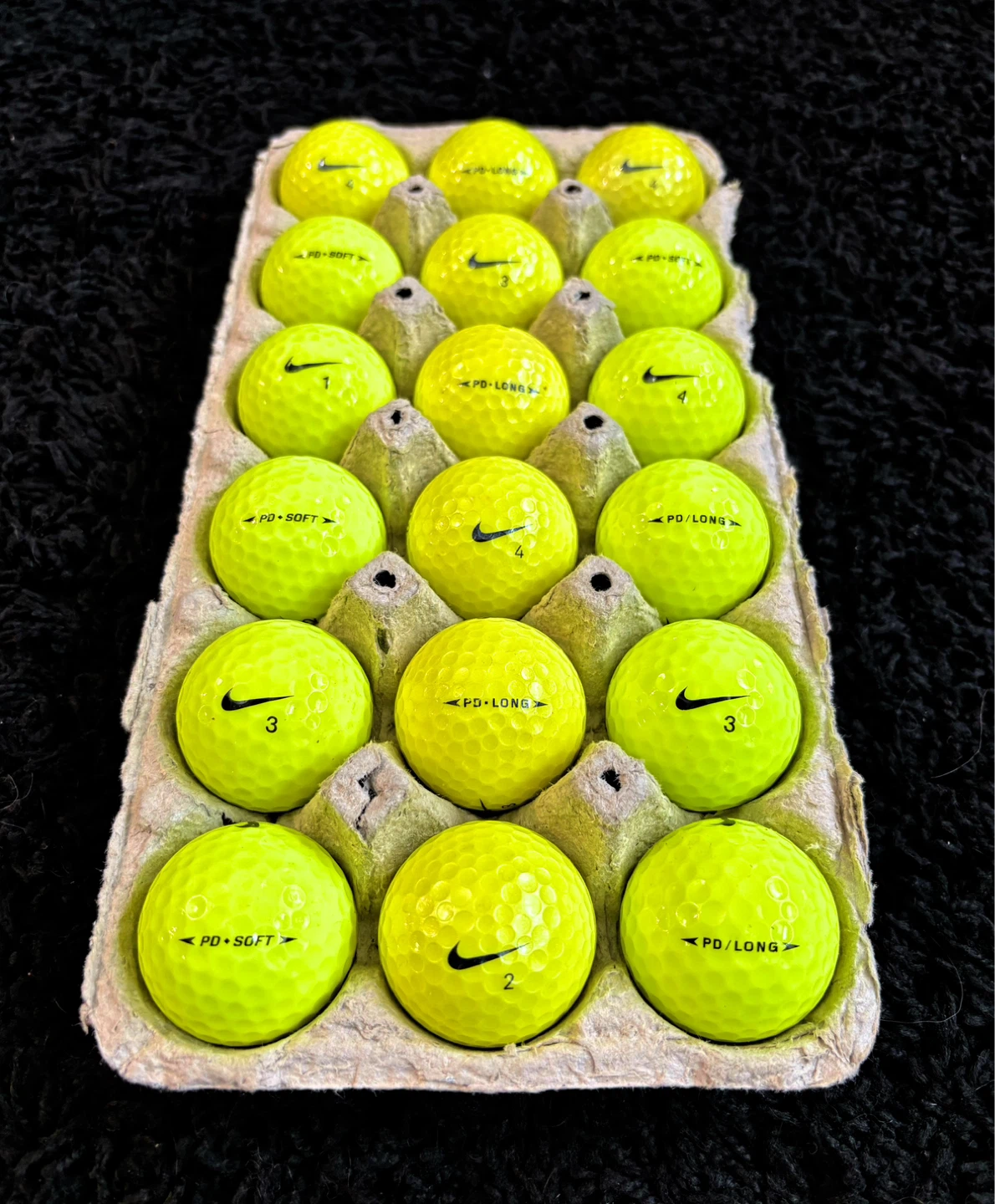 18 Nike PD Series Yellow Golf Balls