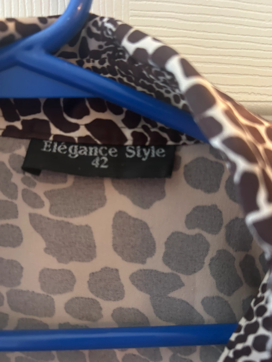 Élégance Style Button-Up Shirt Size 42 - photo 2