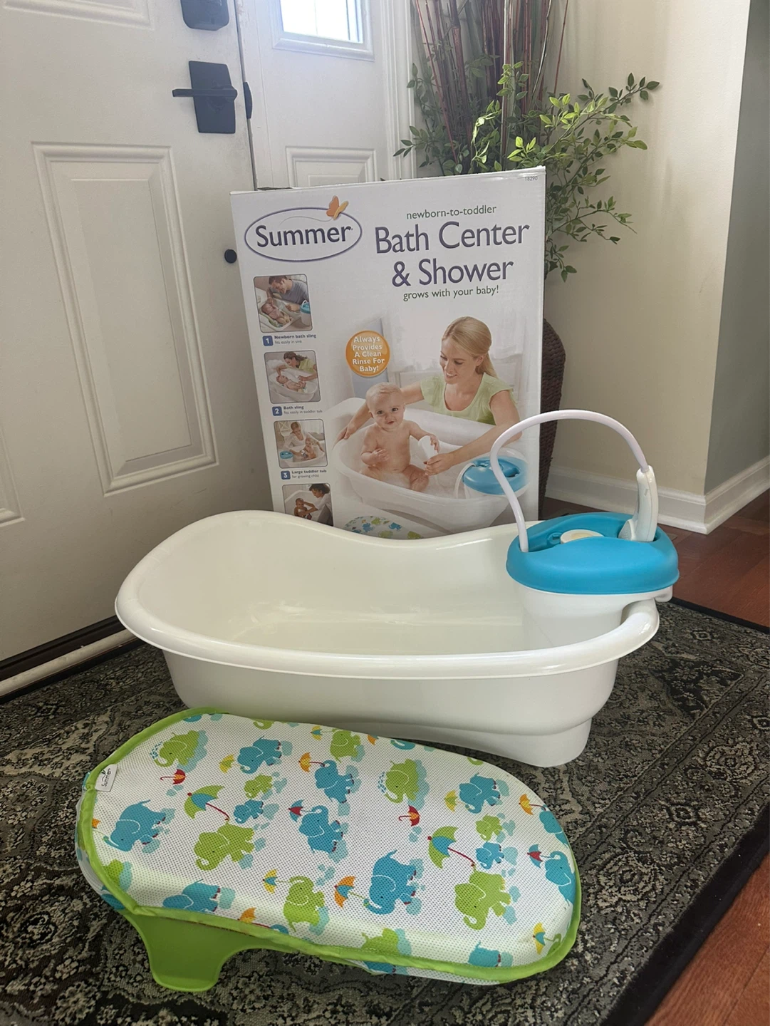 Summer Infant Newborn-to-Toddler Bath Center & Shower