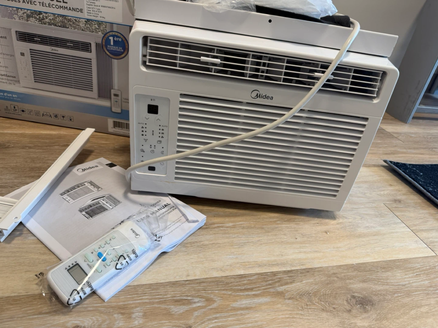 Midea 6,000 BTU Room Air Conditioner - photo 4