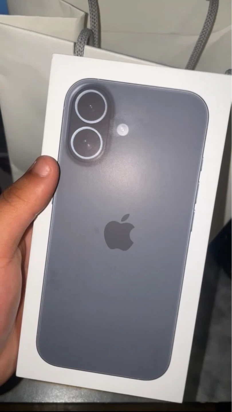 Brand new Apple iPhone 17 Black