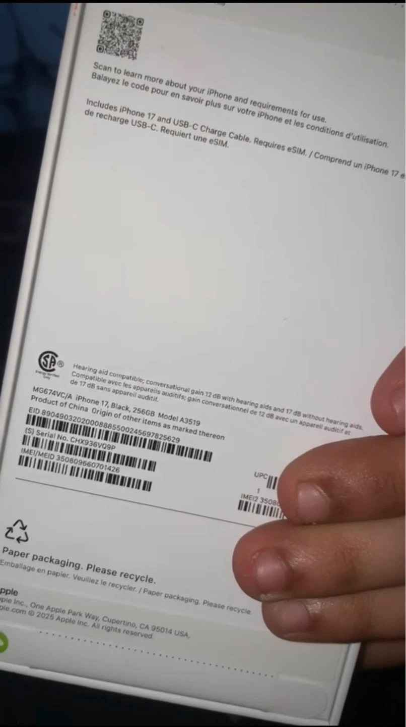 Brand new Apple iPhone 17 Black - photo 2
