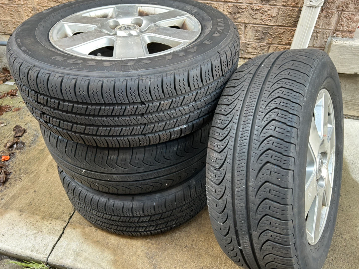 Toyota Sienna Rims + Tires