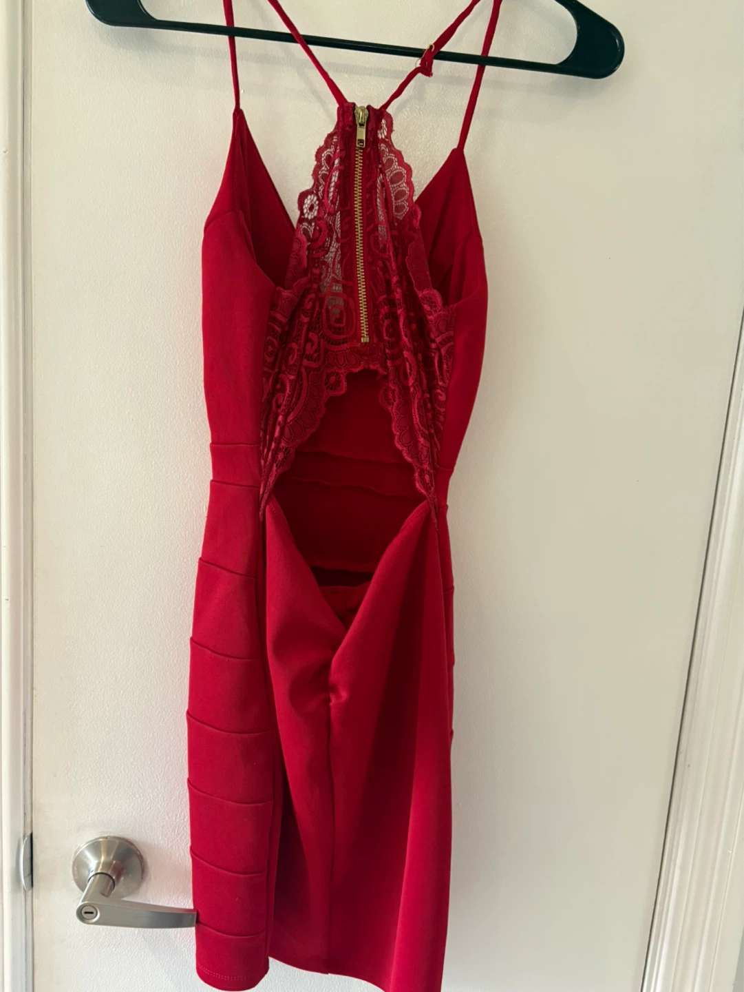LE CHÂTEAU Red Lace Back Dress TTP/XXS - photo 2