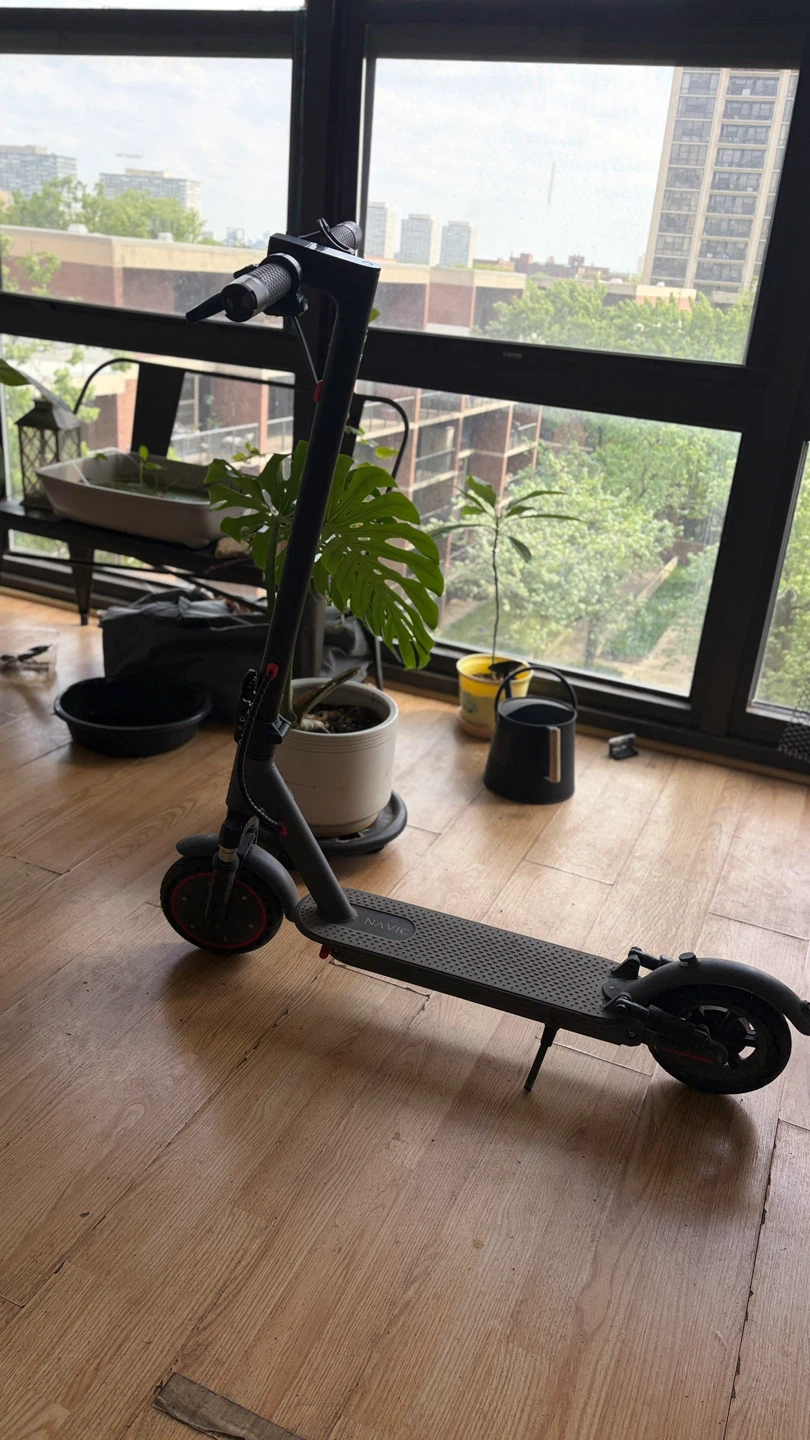 NAVic Electric Scooter - photo 4