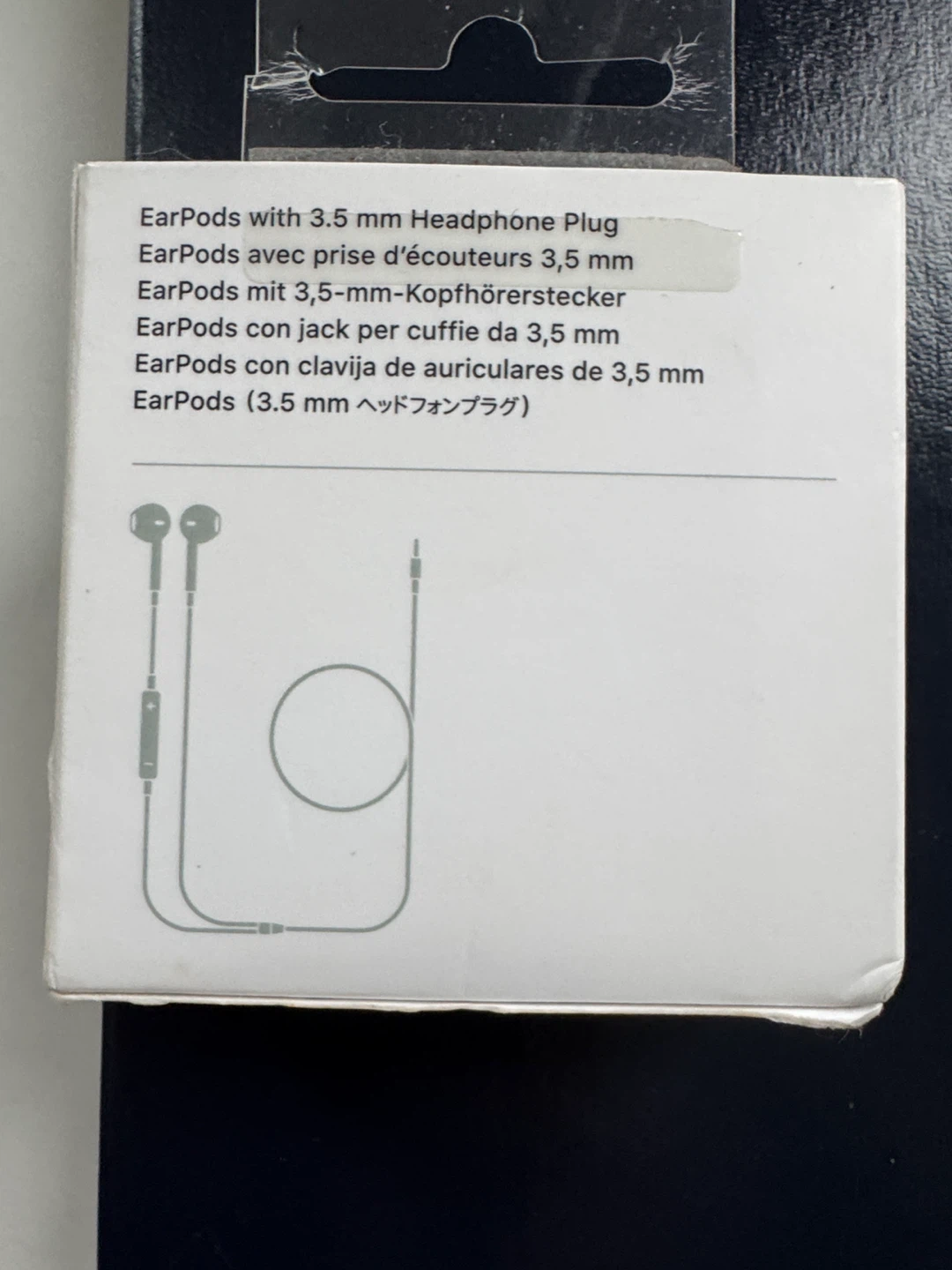 Apple EarPods with 3.5 mm Headphone Plug - photo 3