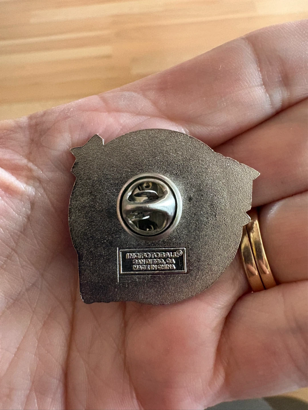 Vintage Planet Hollywood Chicago Pin  $10 firm - photo 2