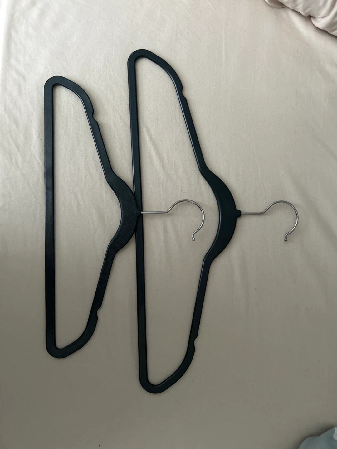 Black Plastic Small Hangers - photo 4