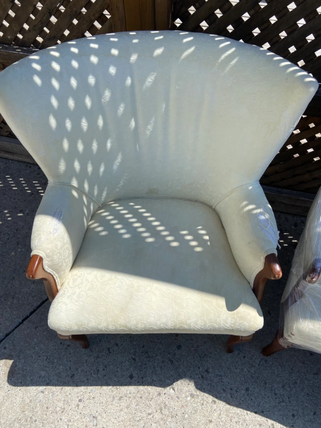 2 Cream Upholstered Accent Armchair - photo 2