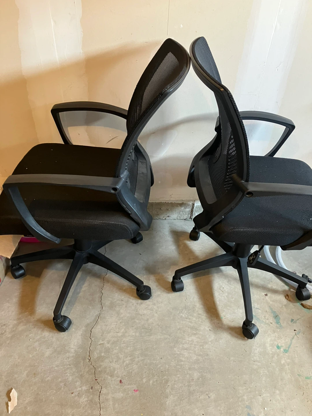 2x Ergonomic Mesh Office Chairs – Adjustable & Comfortable - photo 4