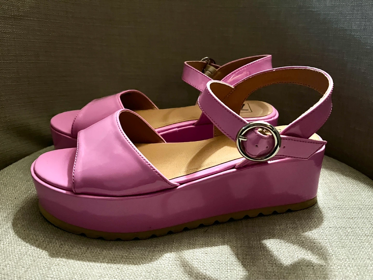 Dirty Laundry Pink Patent Platform Sandals (8.5) - photo 3