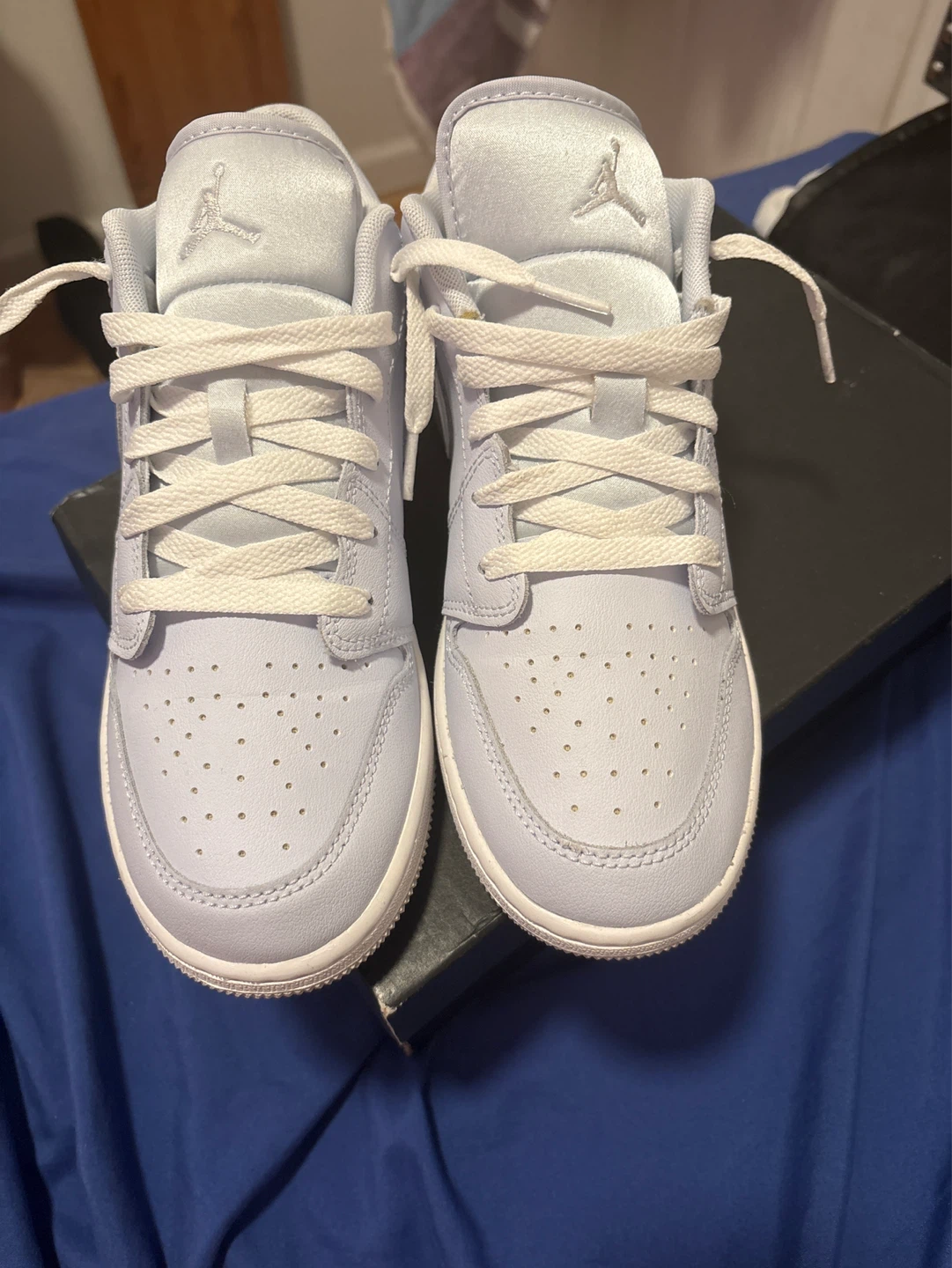 Air Jordan 1 Low SE 'University Blue'