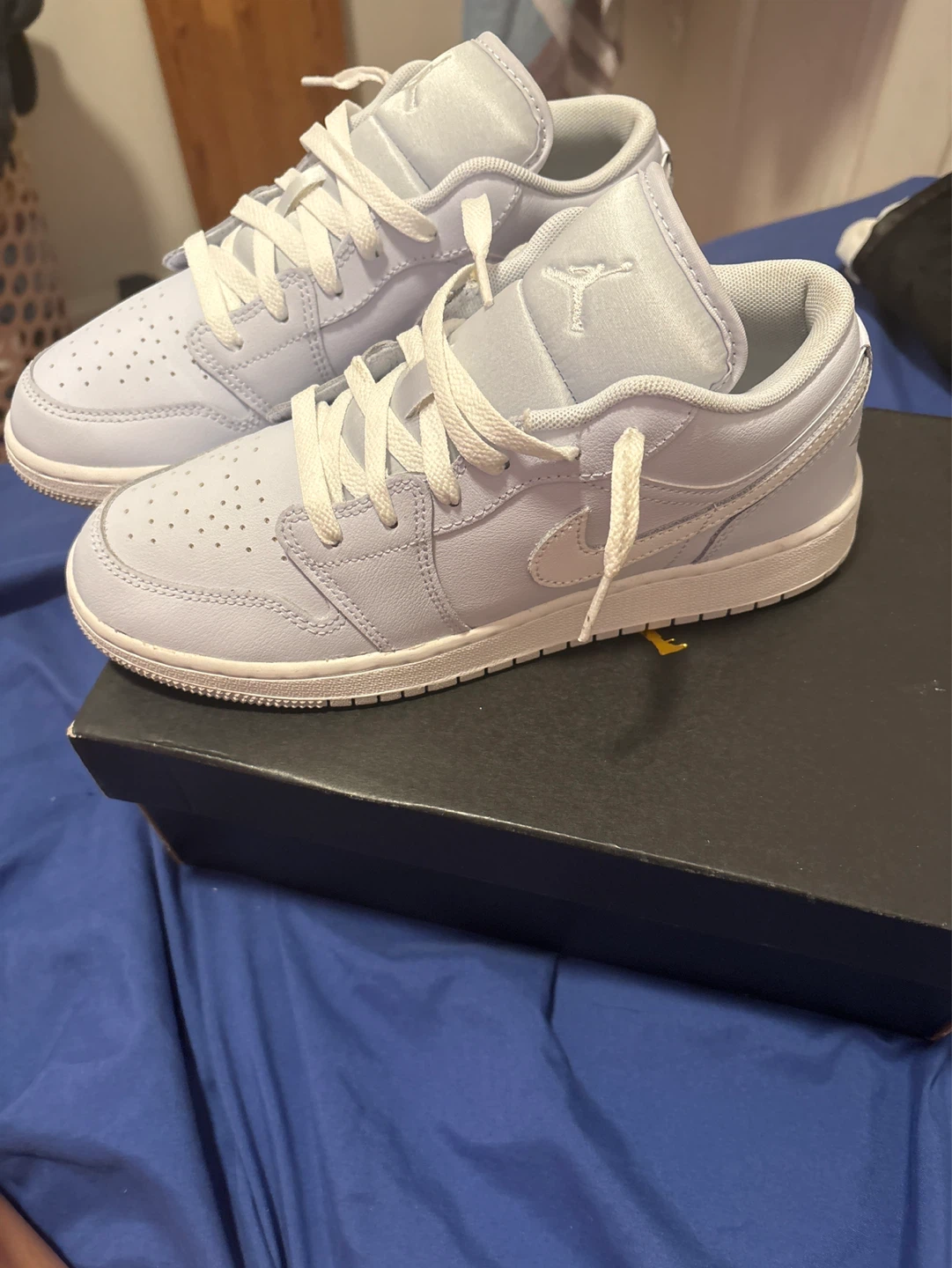 Air Jordan 1 Low SE 'University Blue' - photo 2