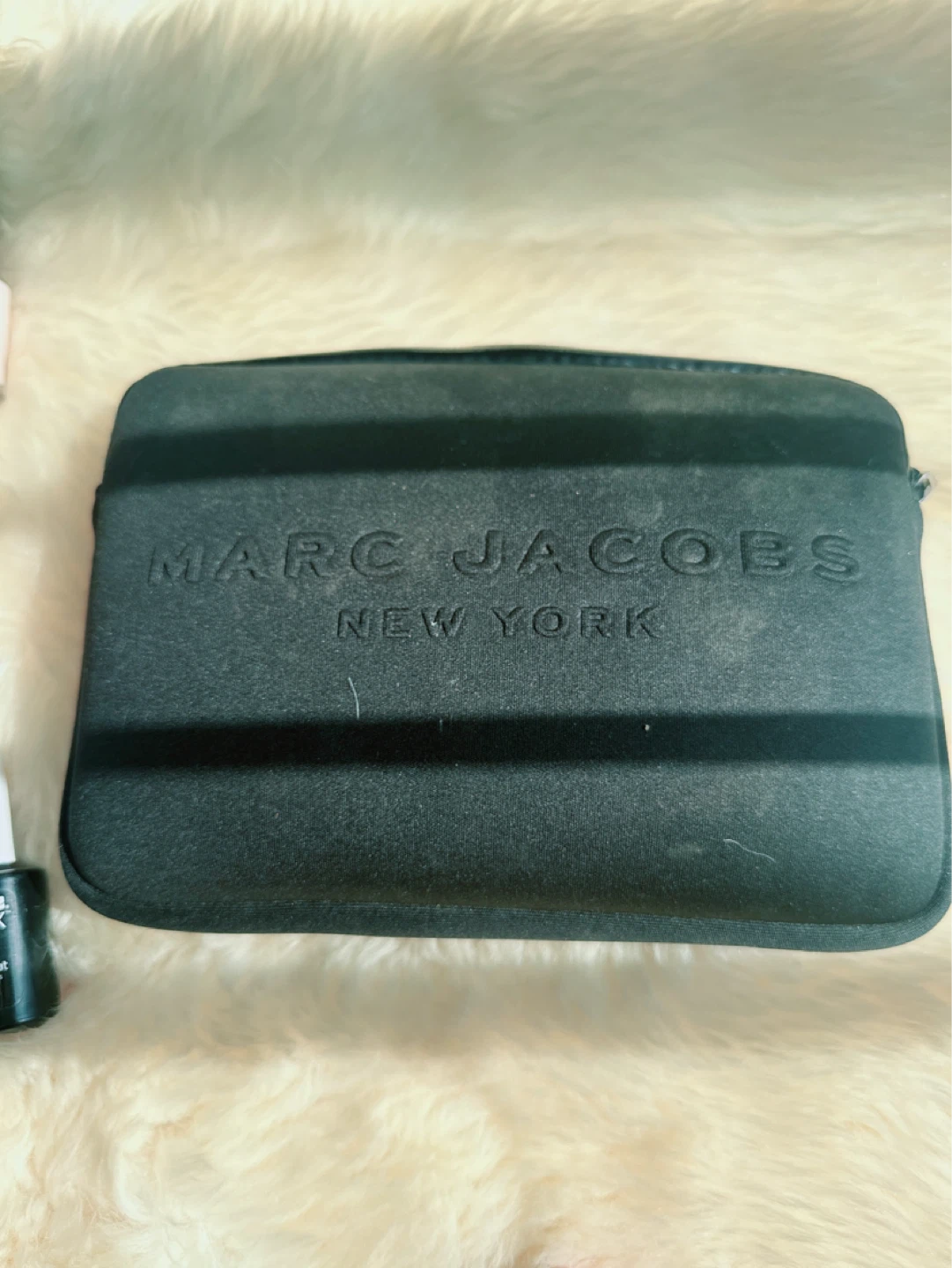 Collection of GEL Nail Polishes with Marc Jacobs Pouch - photo 4