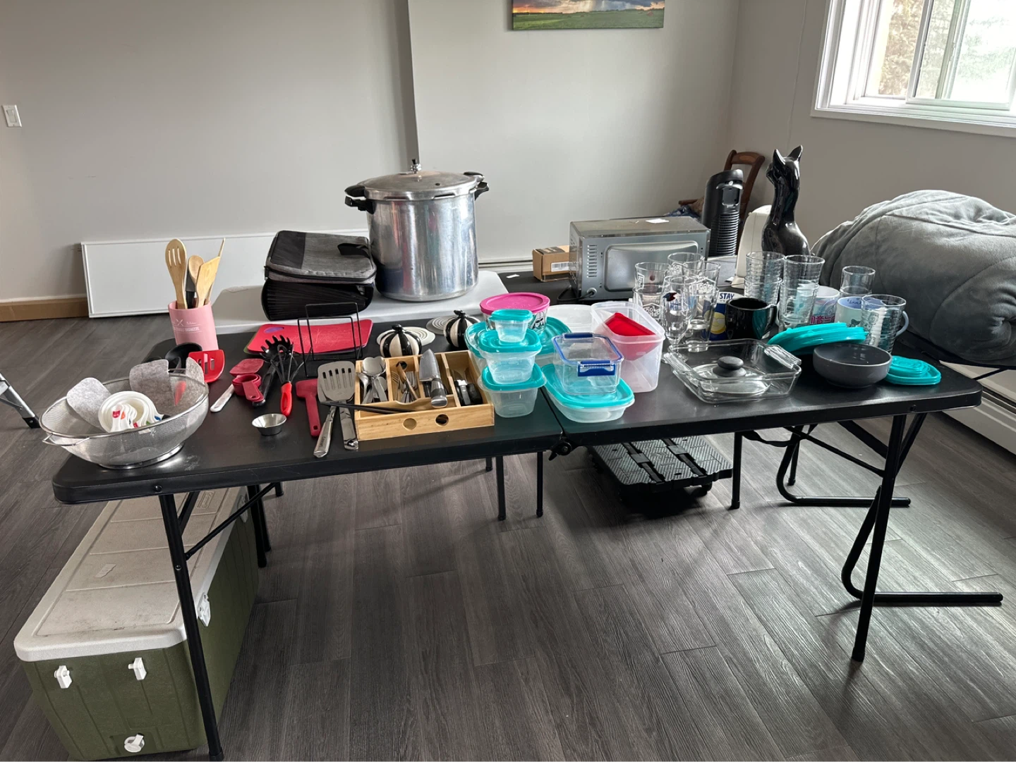 Assorted Kitchenware and Cookware Bundle - photo 2