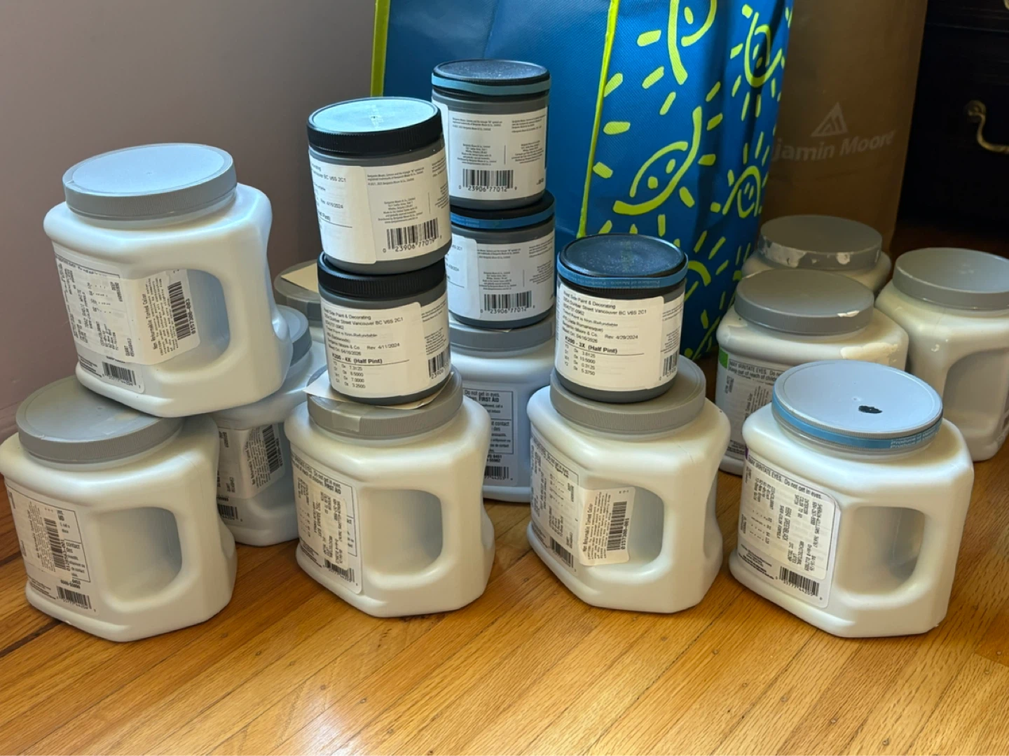 Benjamin Moore Paint - Various Colours - Half Pints