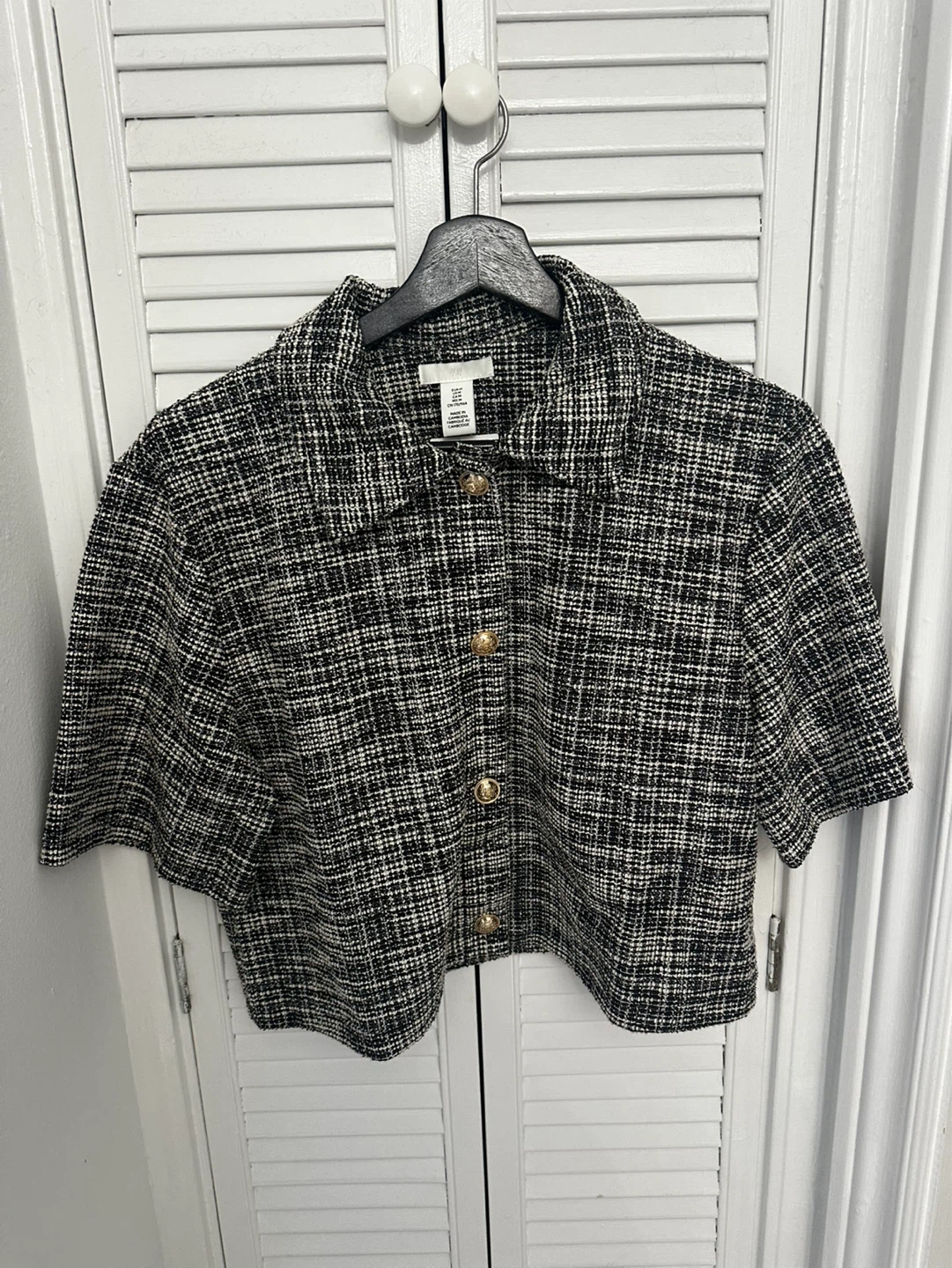New H&M Black and White Plaid Cropped Jacket - Size M