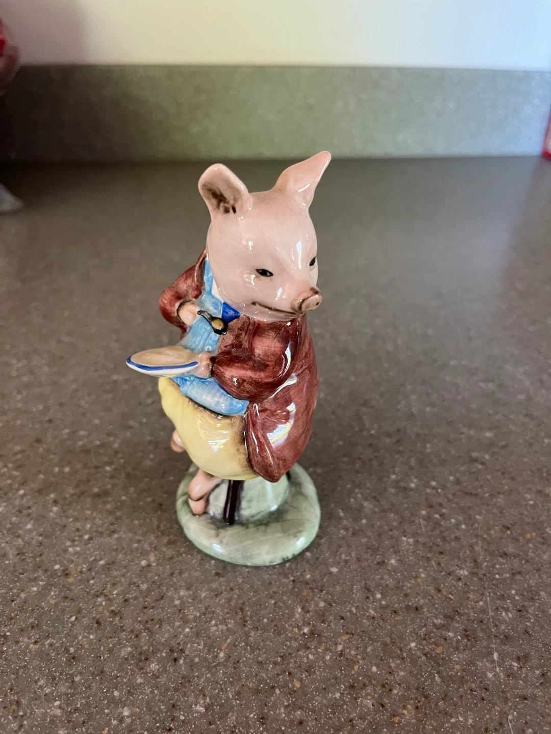 Royal Albert Pigling Eats His Porridge Beatrix Potter Figurine