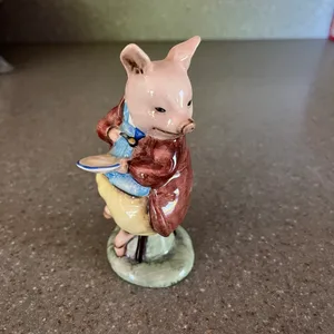 Royal Albert Pigling Eats His Porridge Beatrix Potter Figurine
