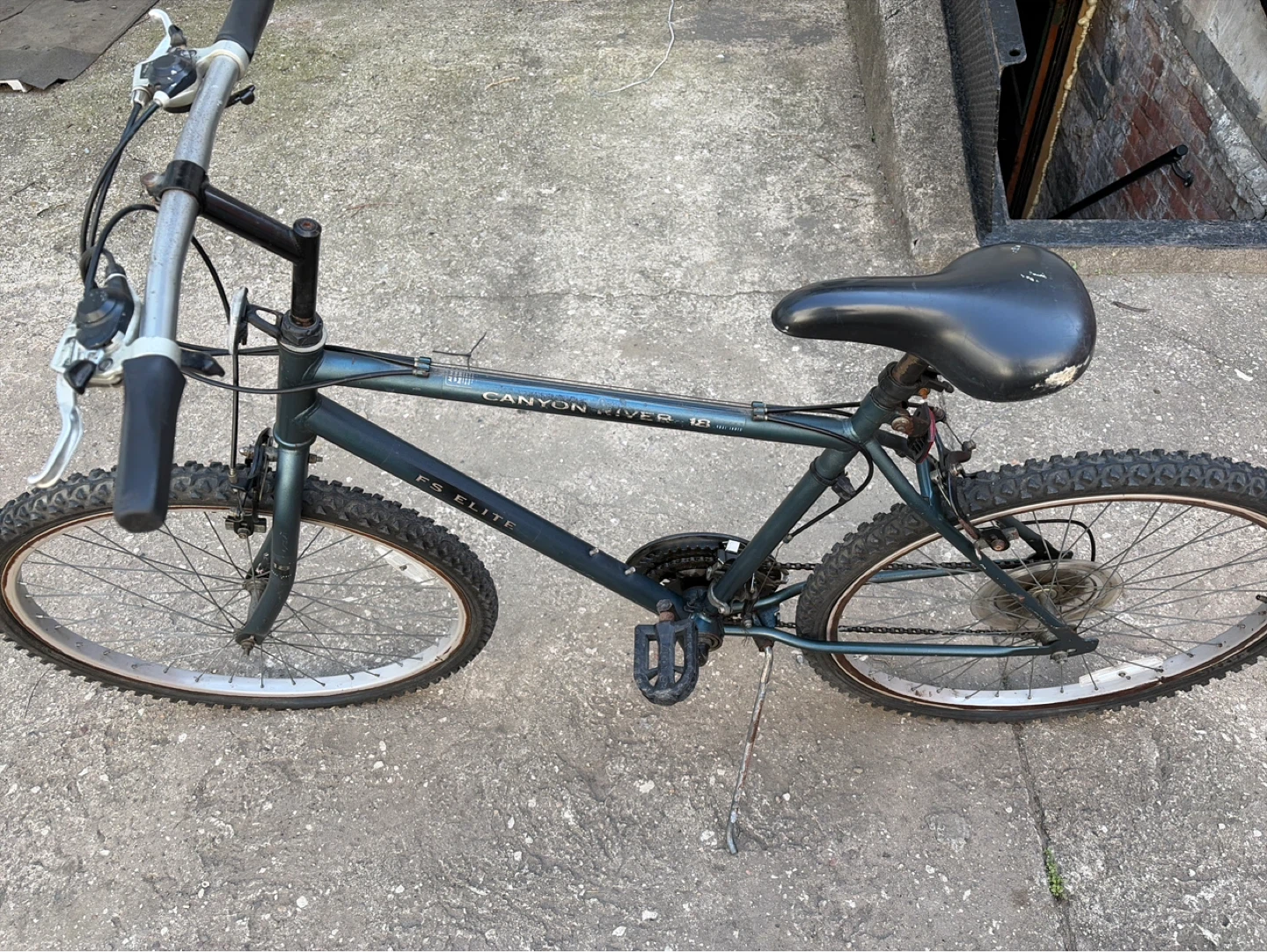 Canyon River FS Elite Mountain Bike
