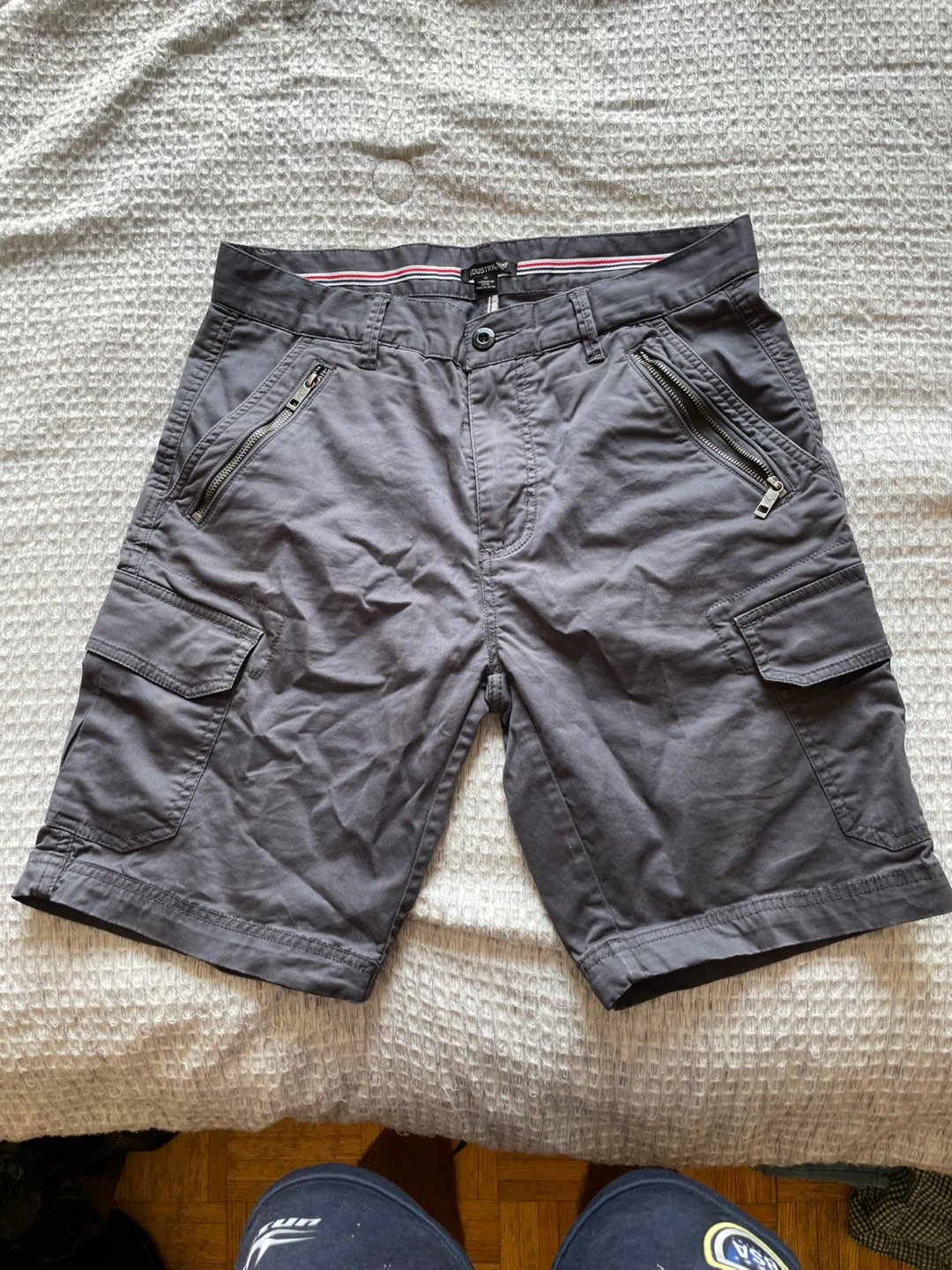 Industry Cargo Shorts Size 32 Grey