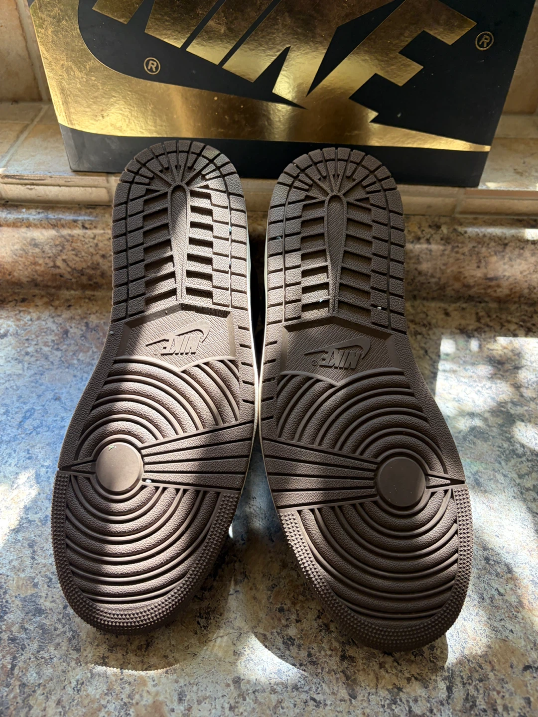 Nike Air Jordan 1 Retro High OG "Mocha" - photo 5
