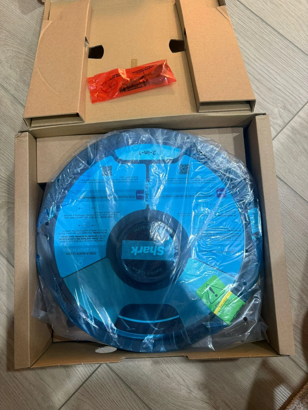 Shark Matrix Plus Robot Vacuum & Mop - photo 2