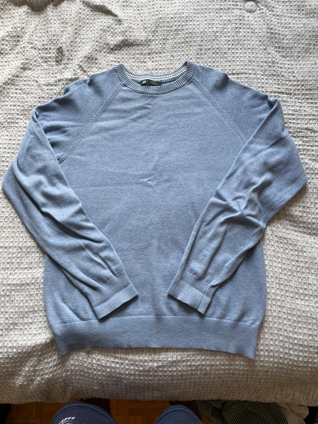 PARIS 31 Men's Size M Light Blue Sweater