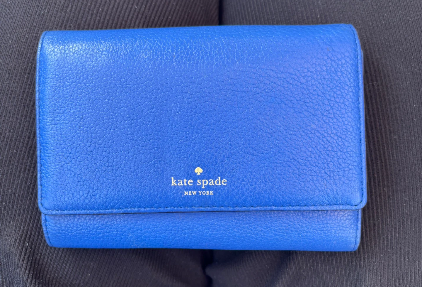 Kate Spade pebbled leather wallet
